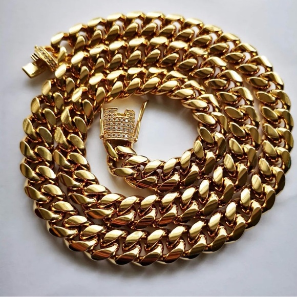 Gold Cuban Link Chain Necklace - Picture 8 of 13
